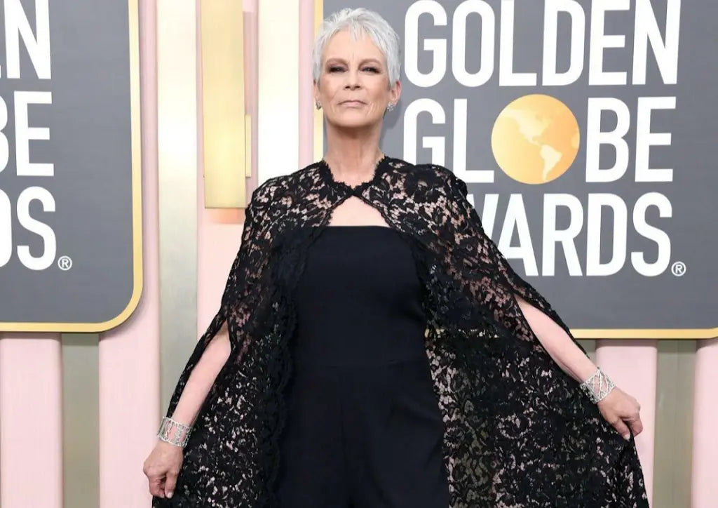 Jamie Lee Curtis full body at the 2023 Golden Globe Awards